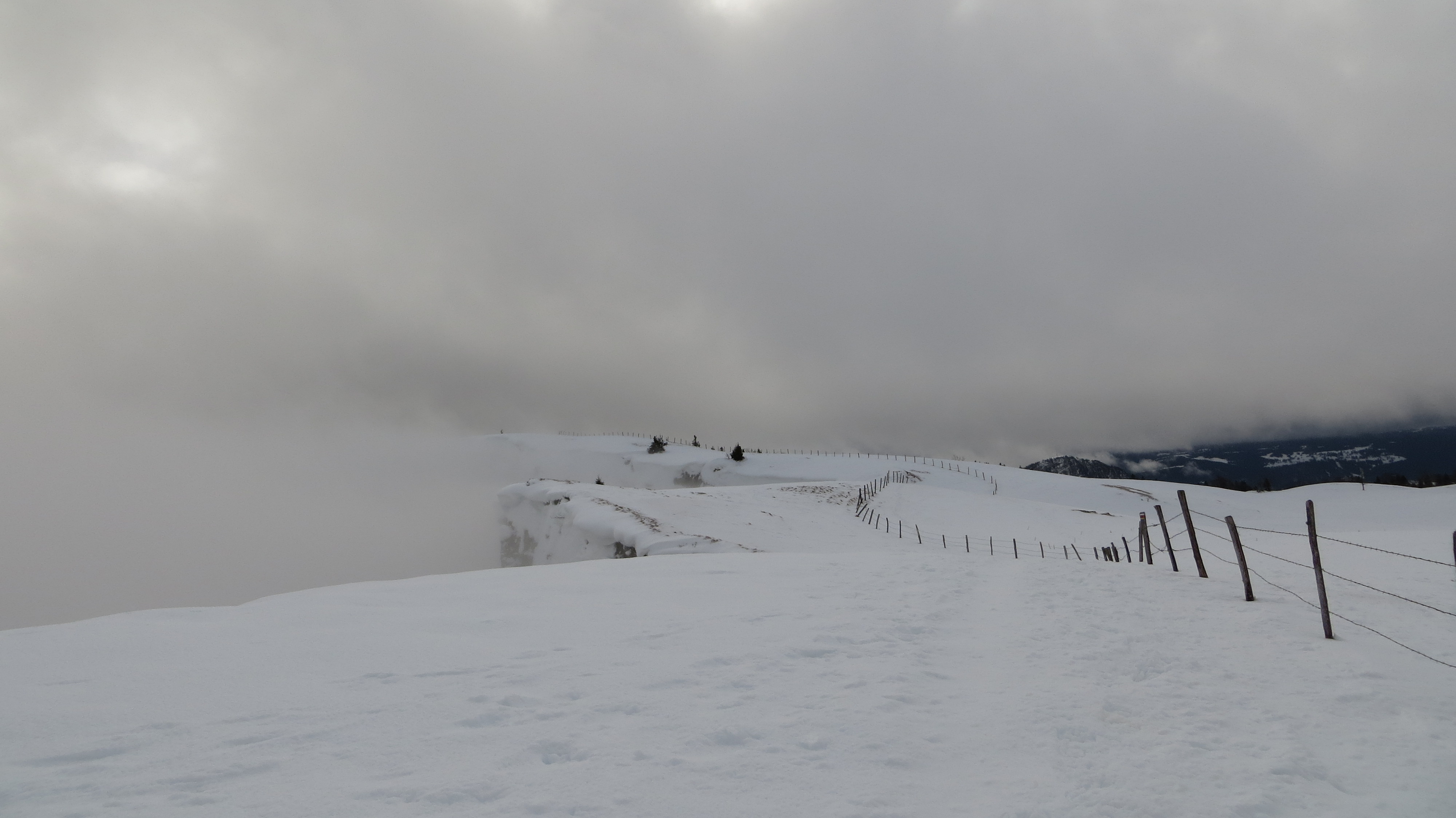 Winterwanderung durch die Französische Jura auf Schneeschuhen (2)