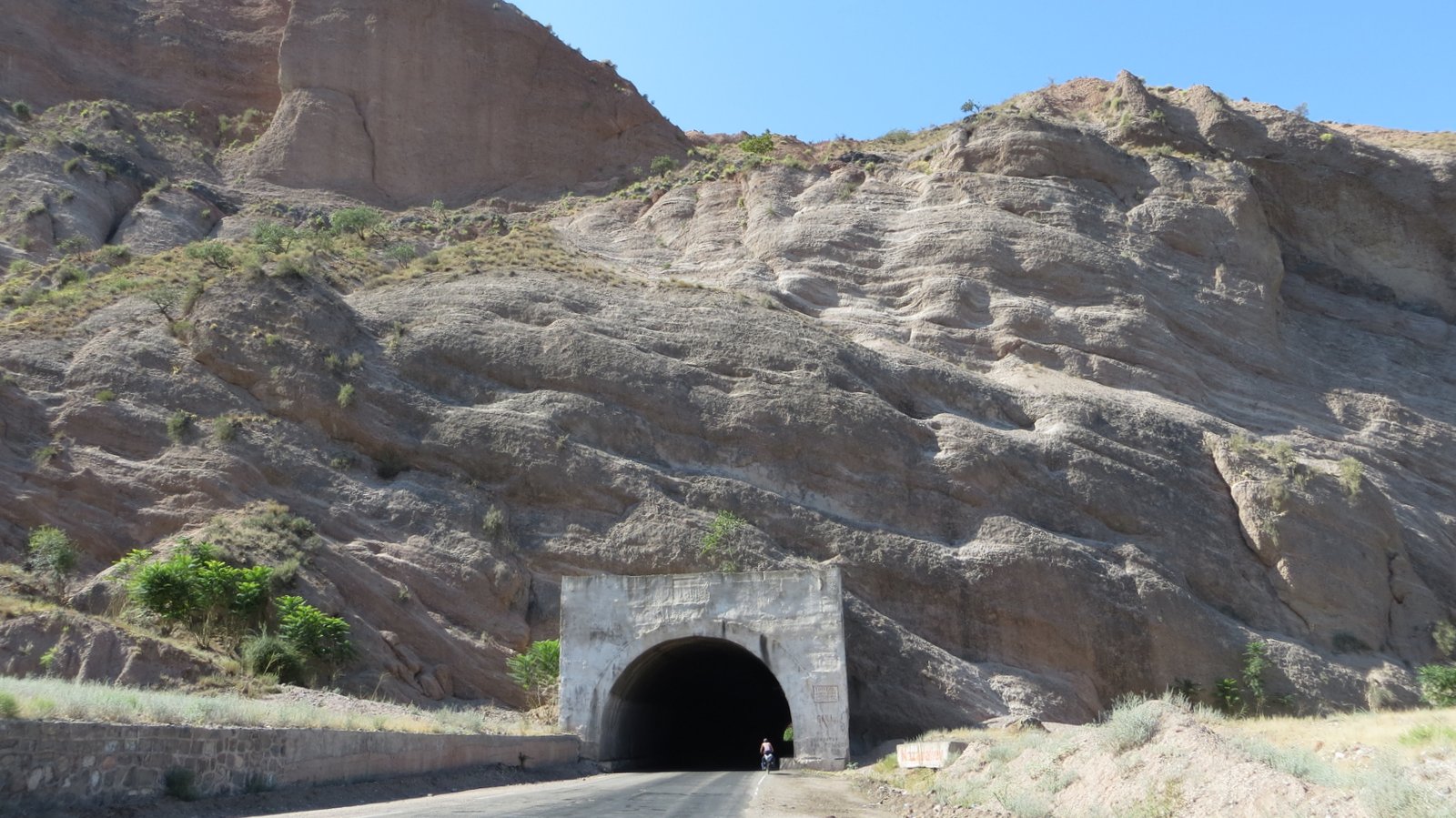 Tunnel in Kirgistan