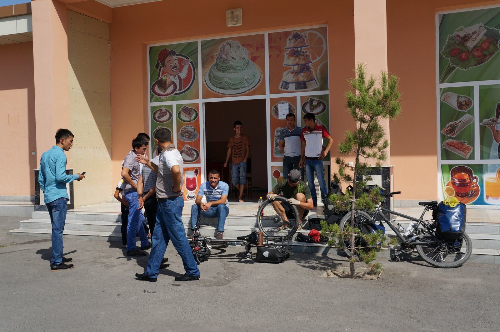 Kaputter Reifen in Usbekistan