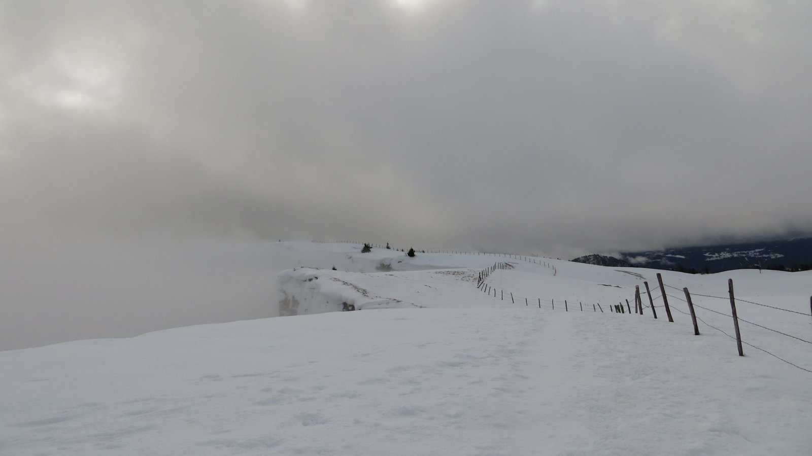 3-Winterwanderung durch die Französische Jura auf Schneeschuhen (2)