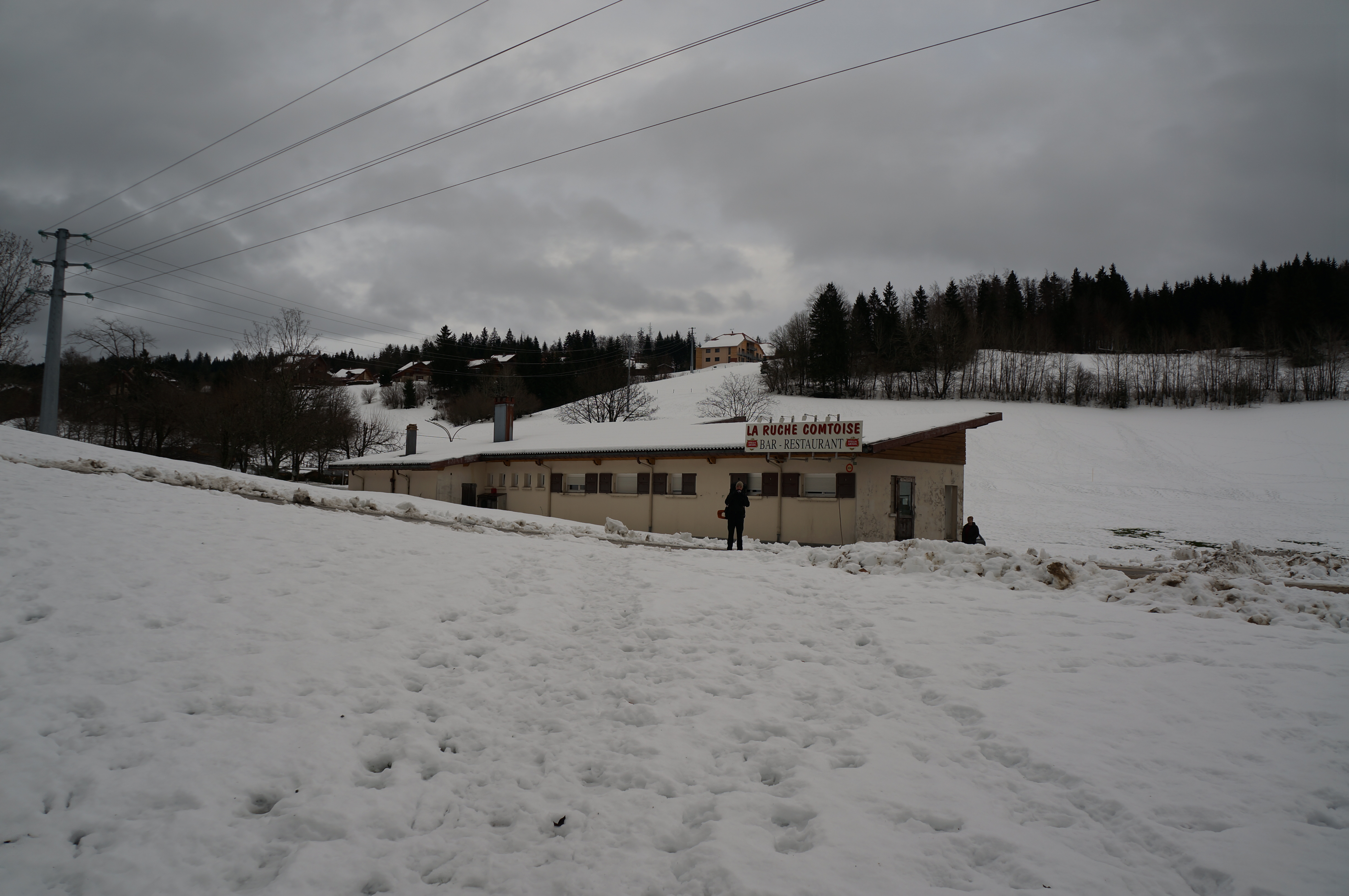 Winterwanderung durch die Französische Jura auf Schneeschuhen